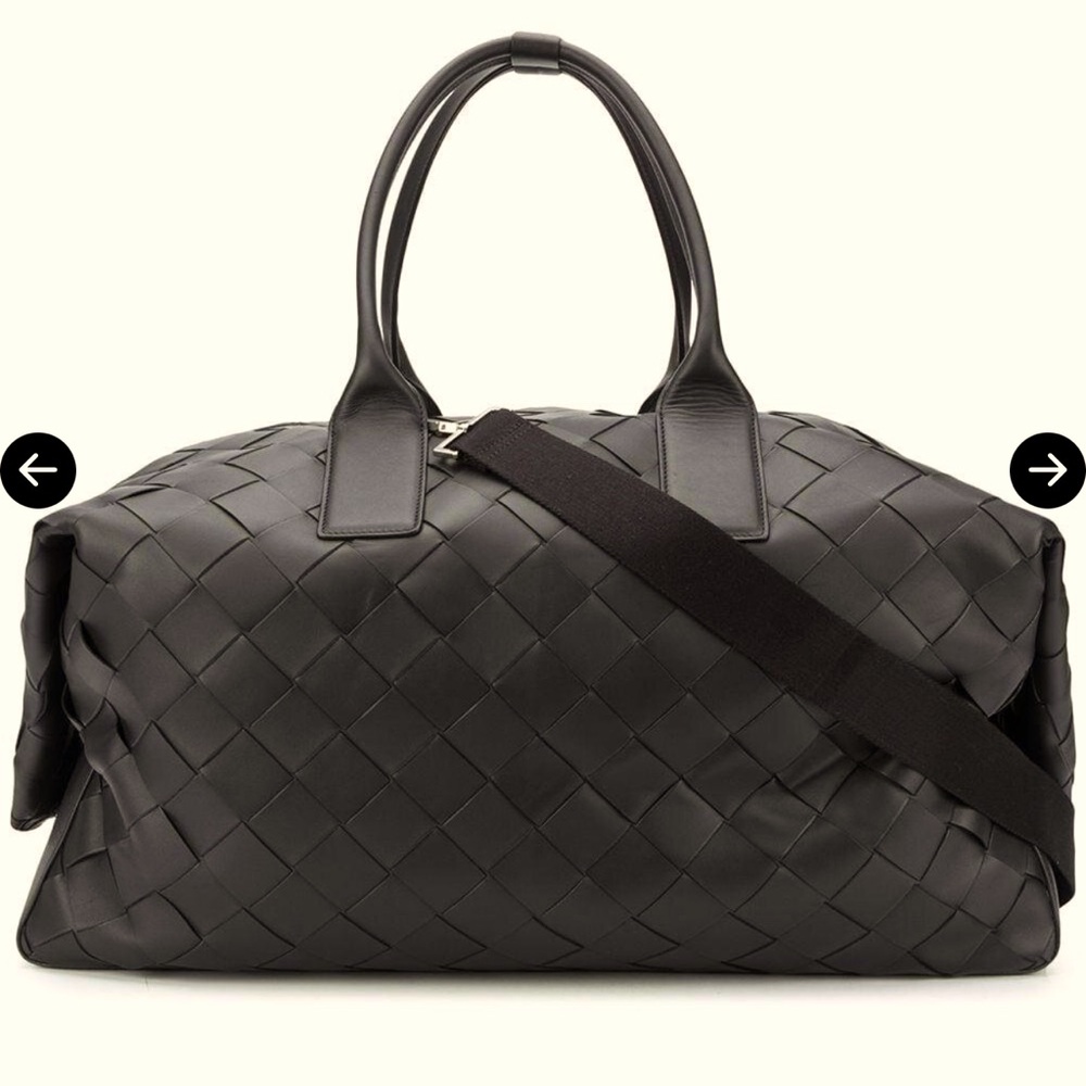 Bottega Veneta Maxi Intrecciato
Convertible Travel Bag -